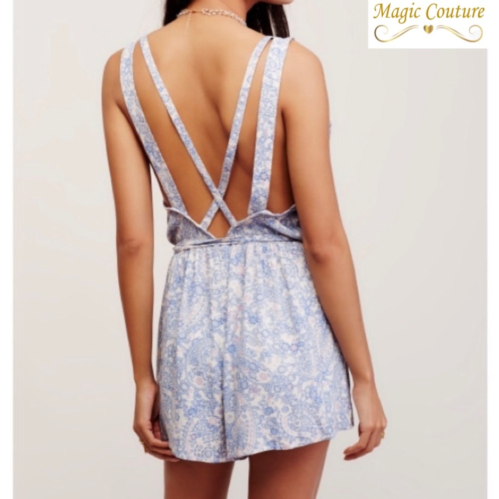 Free People Floral Tie Waist Romper💙🌸🤍 - Picture 2 of 8